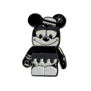 Disney Minnie Mouse Vintage-Inspired Black & White Enamel Pin Collectible